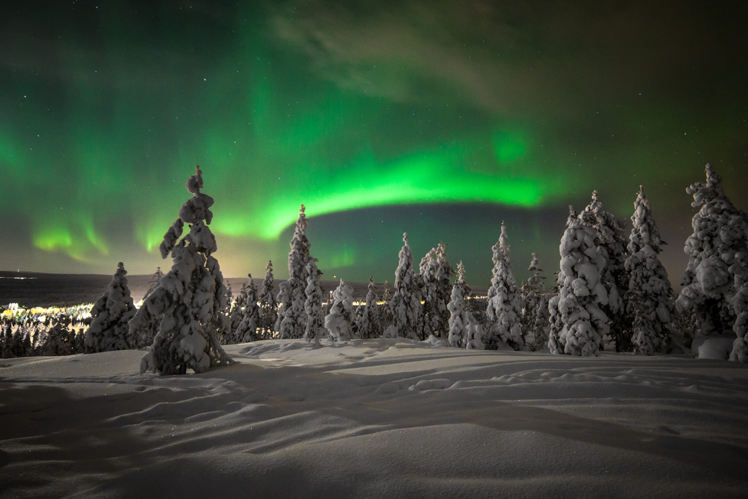 northern-lights-aurora-borealis-rovaniemi-lapland-finland-14-1536x1024.jpg